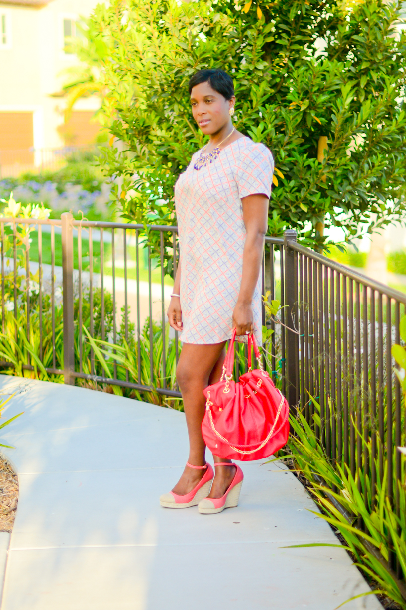 thrifted shift dress ootd - thriftingdiva.co