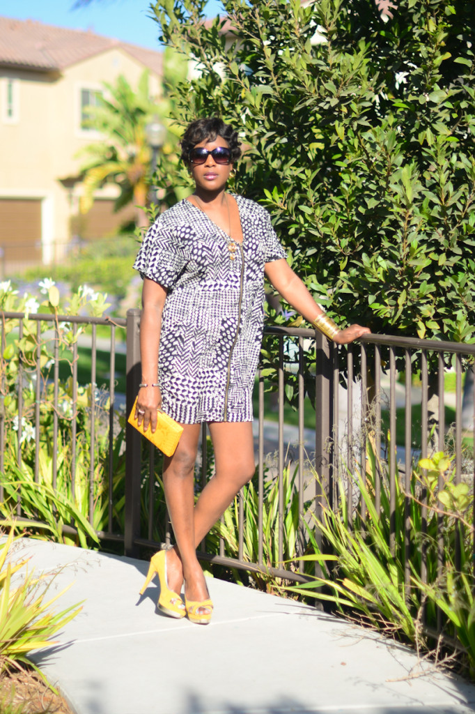Outfit of the day - Goodwill Cream and black dress - Thrifting Diva