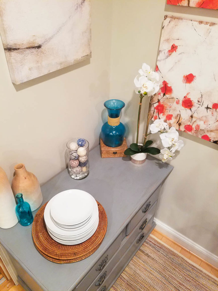 DIY Chalk Paint - www.thriftingdiva.co