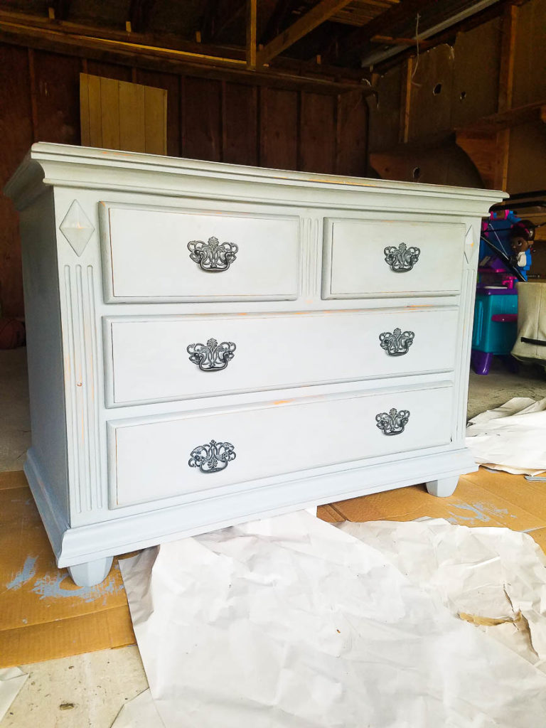 DIY Chalk Paint - www.thriftingdiva.co