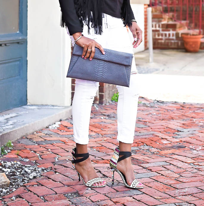 How To Style A Slogan Tee| Thrifting Diva