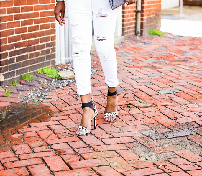 How To Style A Slogan Tee| Thrifting Diva