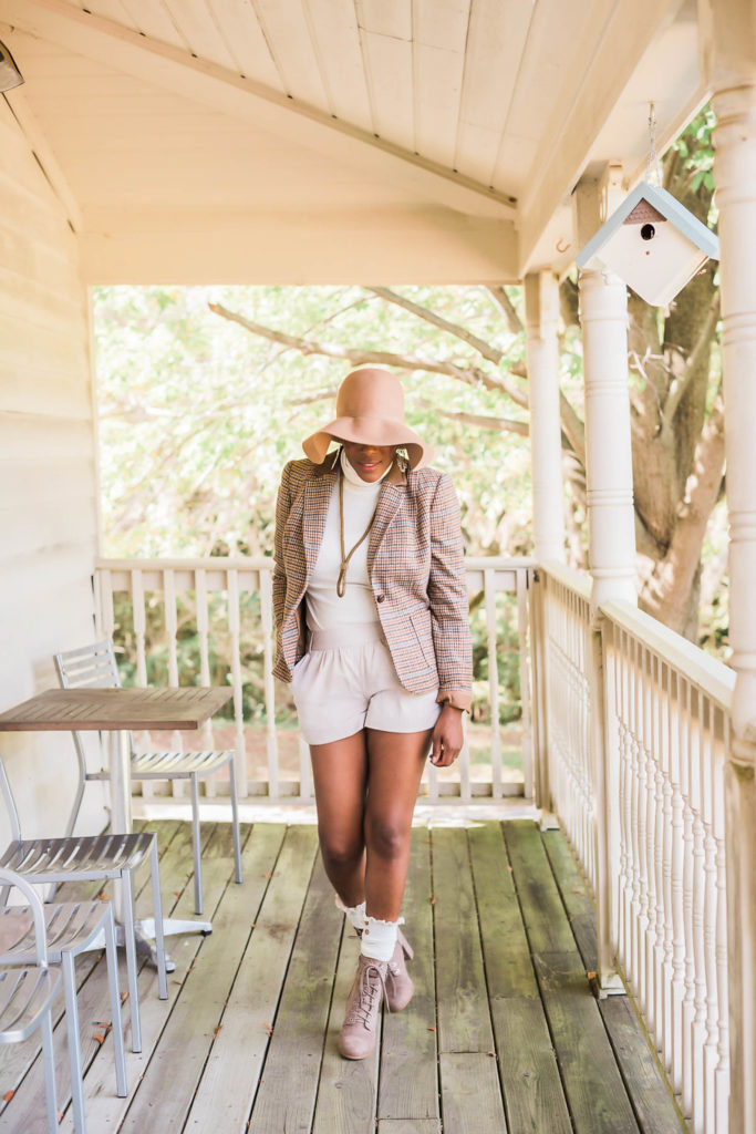 Shorts During Cold Weather - Thrifting Diva
